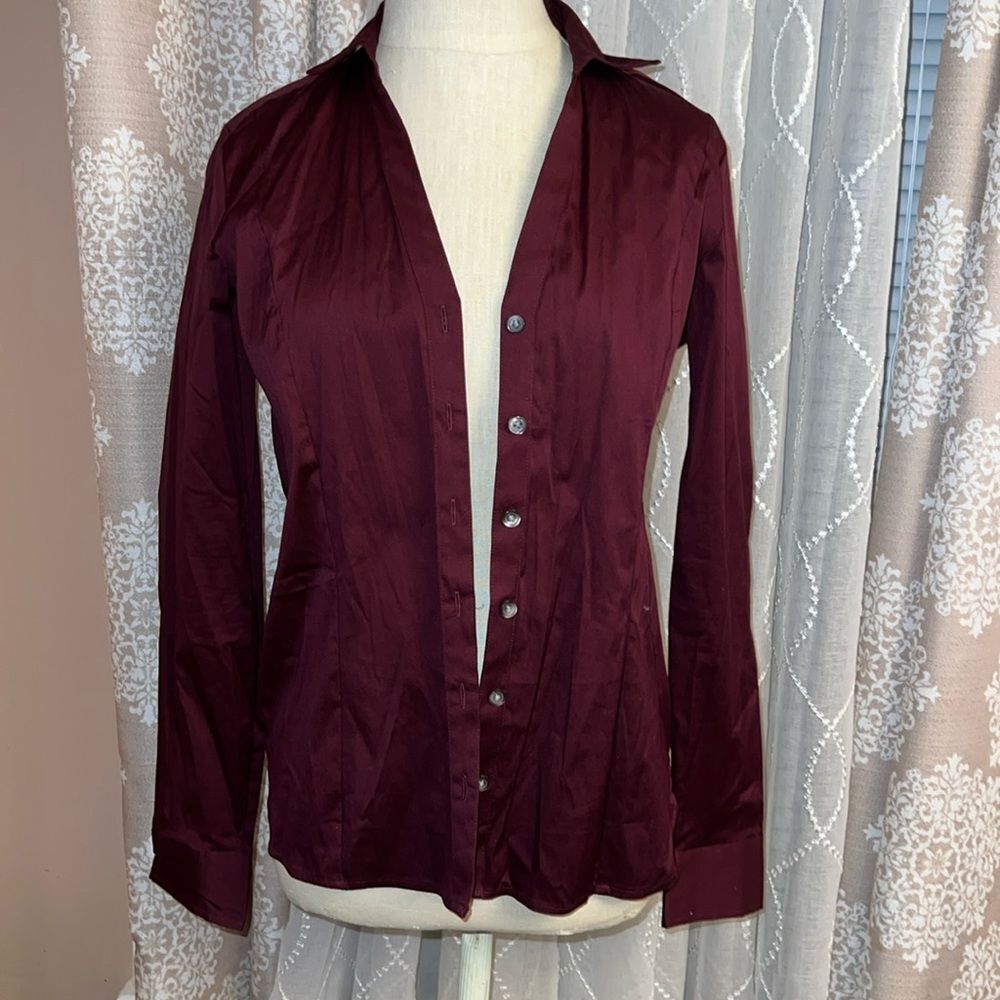 NWT Ann Taylor factory burgundy button down shirt xs